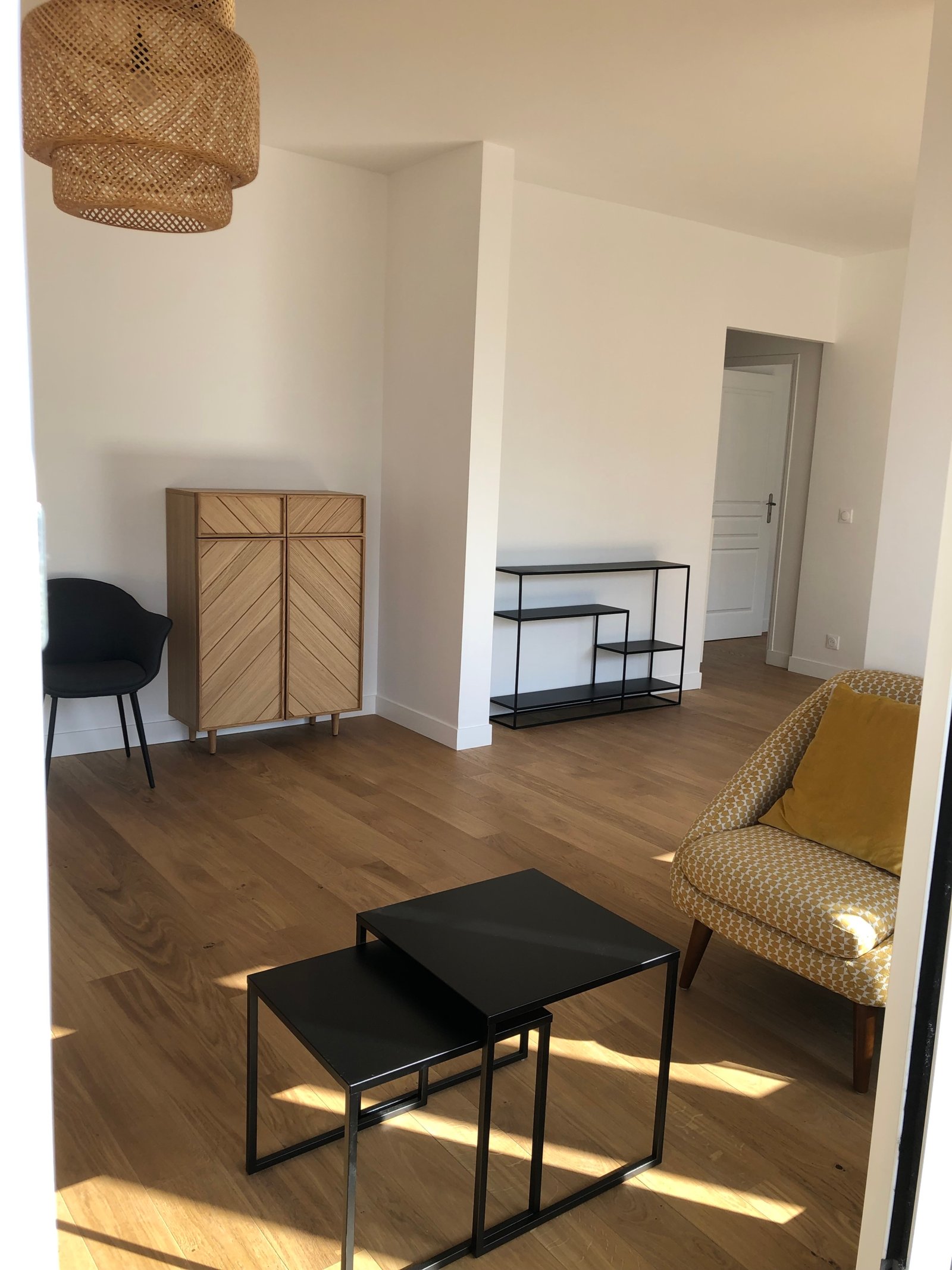 10 Salon vers salle manger